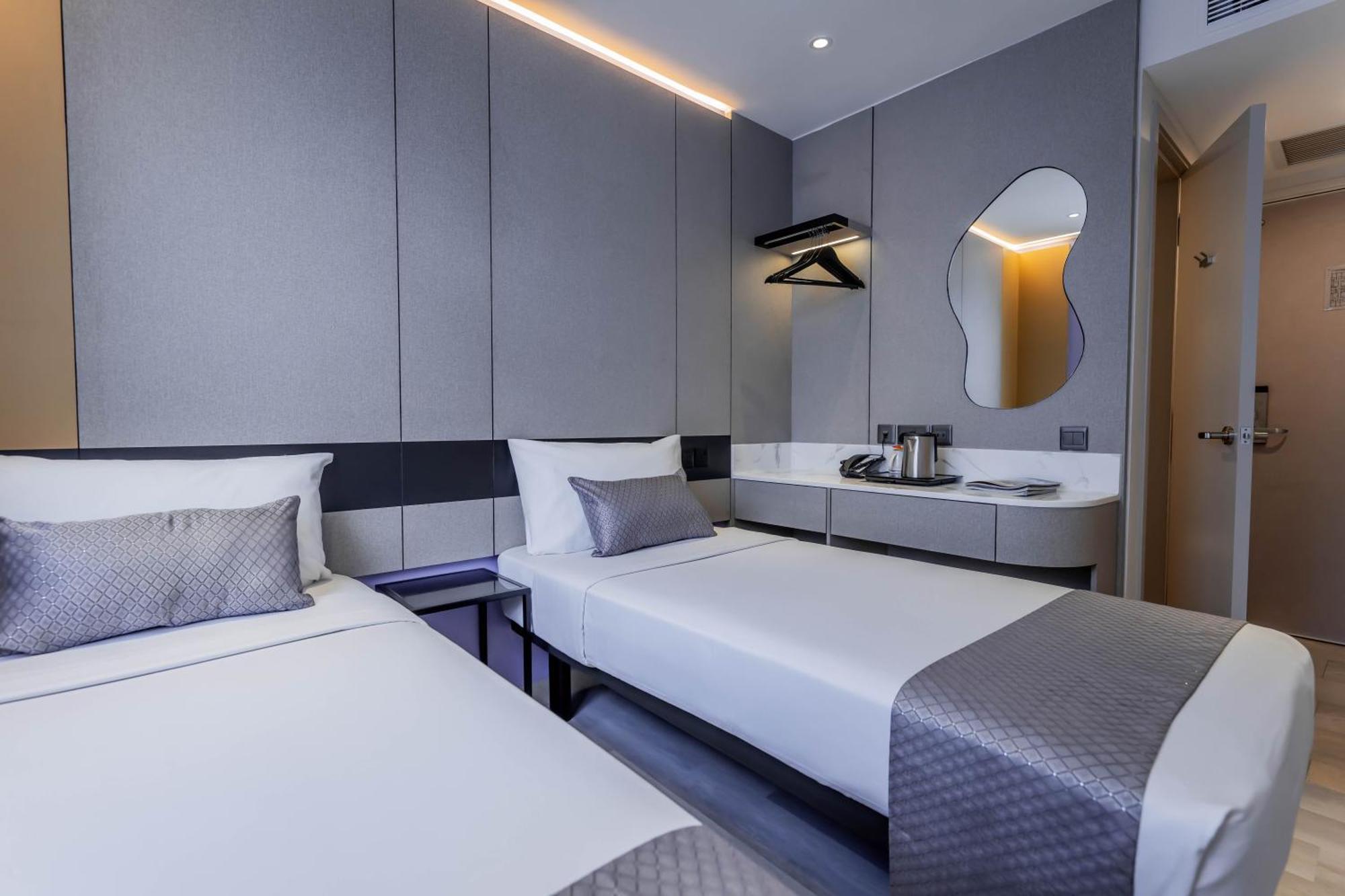 Standard Twin Room – No Window